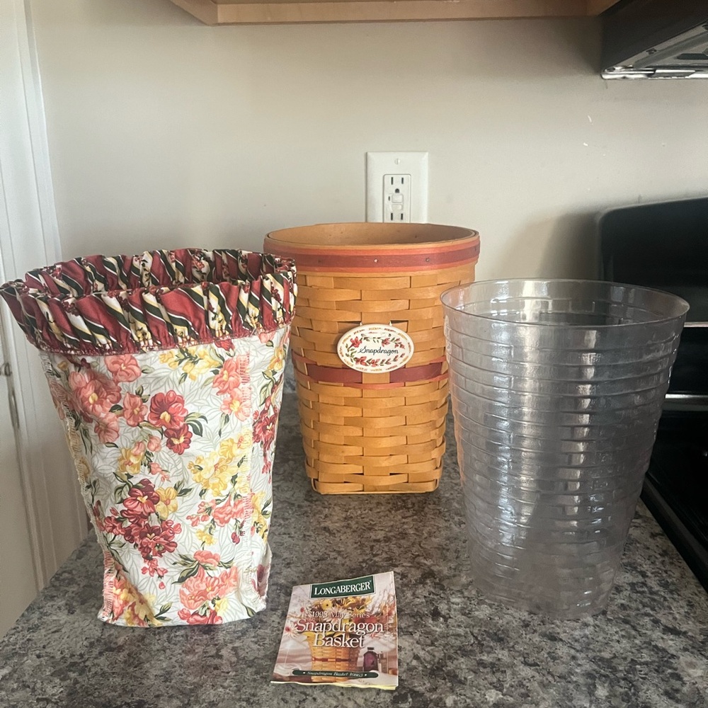 Longaberger Snapdragon Basket - Picture 3 of 6